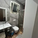 Victoria Houses, Albania بيت ضيافة 3*