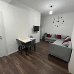 Victoria Houses, Albania 3*