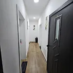 بيت ضيافة Victoria Houses, Albania 3*