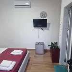 Victoria Houses, Albania 3*