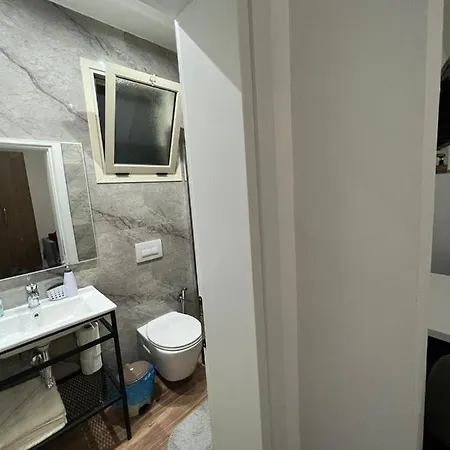 Victoria Houses, Albania Vlore