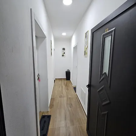 Guest house Victoria Houses, Albania 3*