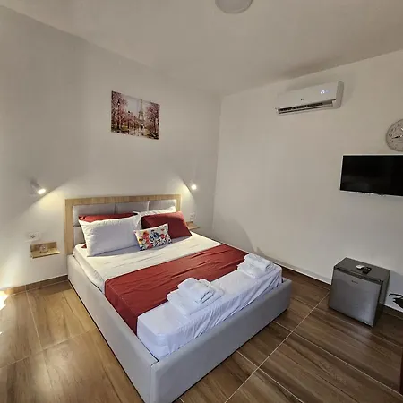 Victoria Houses, Albania Vlore