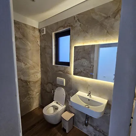 Victoria Houses, Albania Guest house