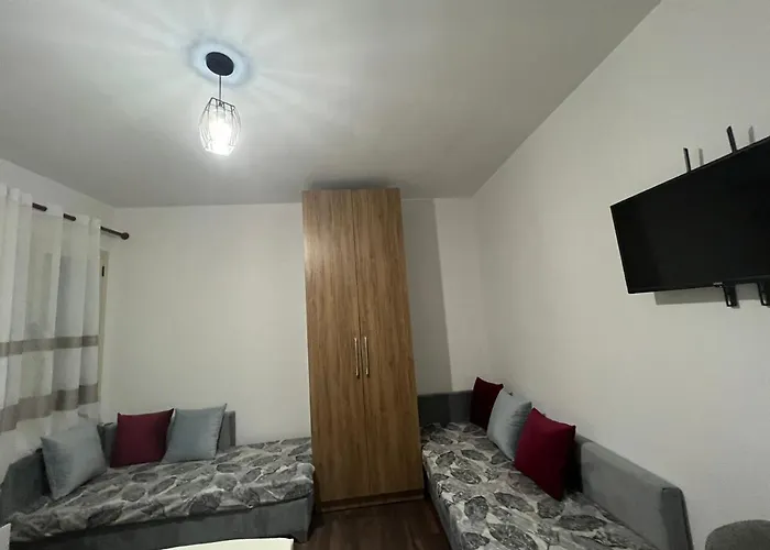 Victoria Houses, Albania Влёра