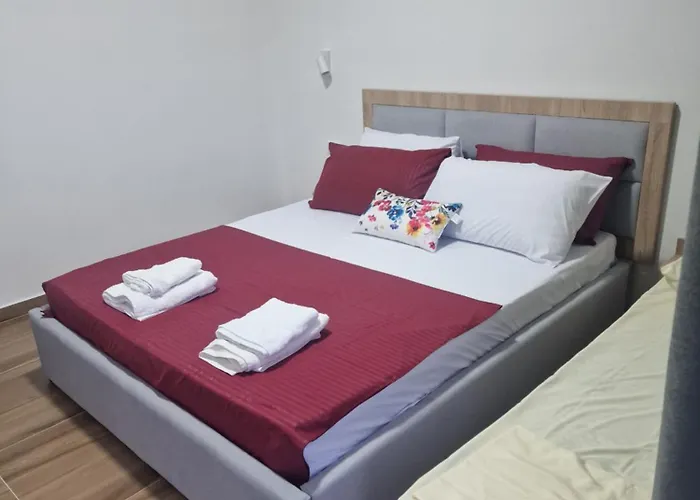 Victoria Houses, Albania Влёра